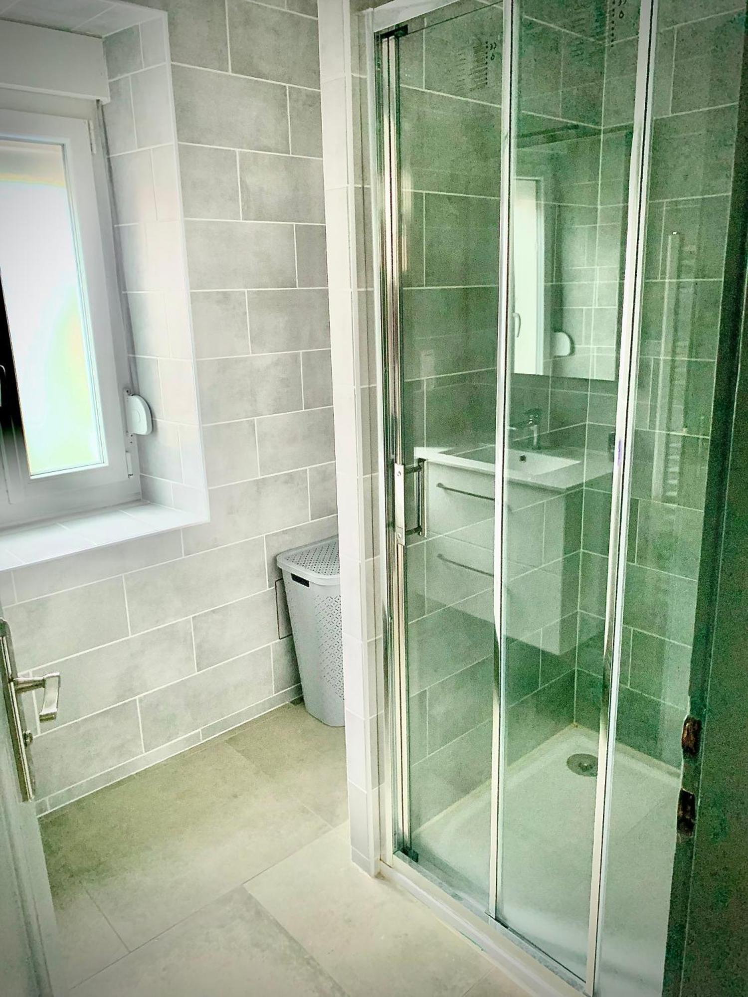 L Indemodable Renove Spacieux Et Lumineux Avec 2 Chambres Сарбур Екстериор снимка
